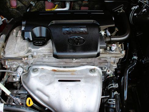 Used 2016 Toyota RAV4 XLE FWD image 14