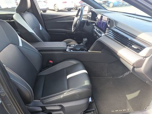 Used 2025 Toyota Camry SE w/ Multimedia Upgrade Package FWD image 31