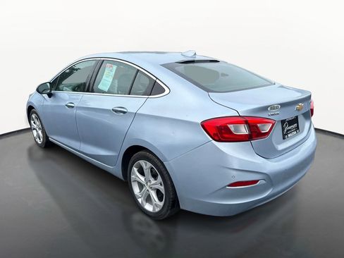 Used 2018 Chevrolet Cruze Premier w/ Premier True North Edition FWD image 5