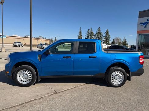 Used 2022 Ford Maverick XL FWD image 3