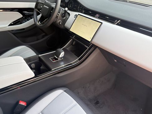 New 2026 Land Rover Range Rover Evoque Hoxton AWD/4WD image 26
