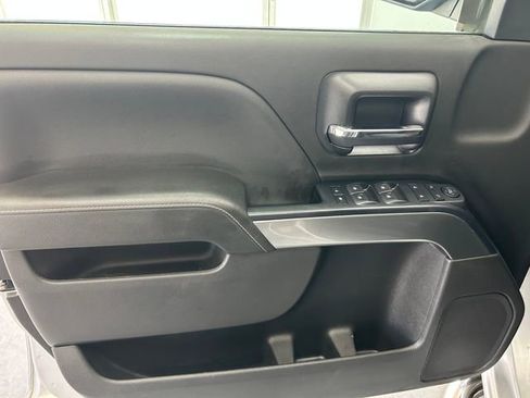 Used 2018 Chevrolet Silverado 1500 LT w/ All Star Edition image 15