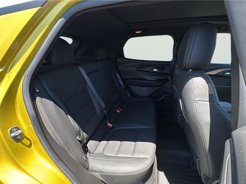 Used 2023 Chevrolet TrailBlazer ACTIV w/ Sun and Liftgate Package AWD/4WD image 21