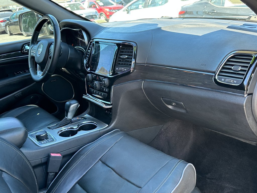 Used 2019 Jeep Grand Cherokee Overland AWD/4WD image 13