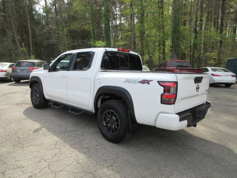 Used 2022 Nissan Frontier PRO-4X w/ Pro-4X Premium Package image 8