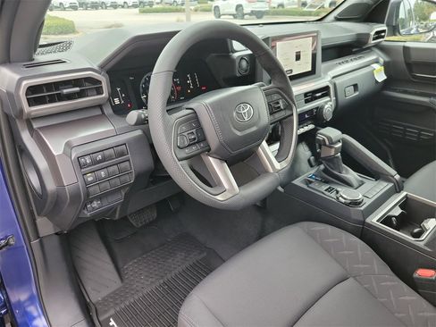 Used 2025 Toyota Tacoma SR5 image 15