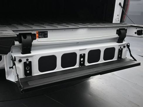 Used 2025 GMC Sierra 2500 AT4 AWD/4WD image 21