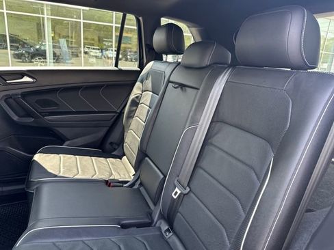 Certified 2023 Volkswagen Tiguan SEL R-Line AWD/4WD image 35