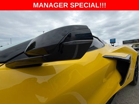 Certified 2025 Chevrolet Corvette Z06 w/ Stealth Interior Trim Package RWD image 11