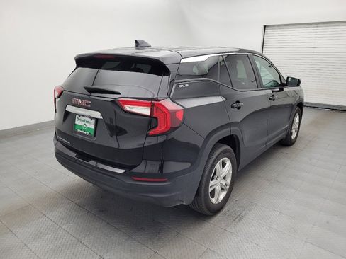 Used 2024 GMC Terrain SLE FWD image 9