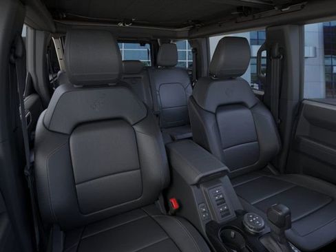 New 2026 Ford Bronco Badlands image 10