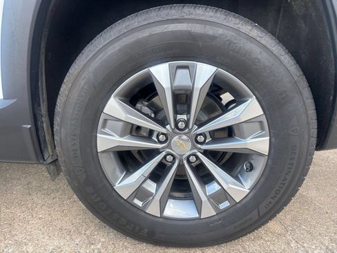 Used 2025 Chevrolet Equinox LT FWD image 29