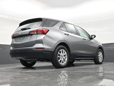 Used 2023 Chevrolet Equinox LS FWD image 25