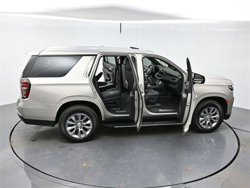 Used 2023 Chevrolet Tahoe LT w/ Luxury Package image 51