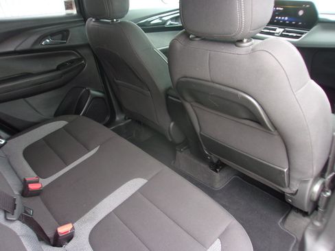 Used 2024 Chevrolet TrailBlazer LT w/ Driver Confidence Package FWD image 16