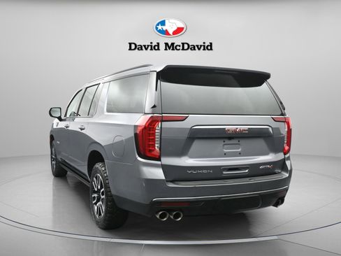 Used 2022 GMC Yukon XL AT4 image 13