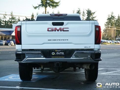 Used 2024 GMC Sierra 3500 SLT w/ SLT Premium Package image 6
