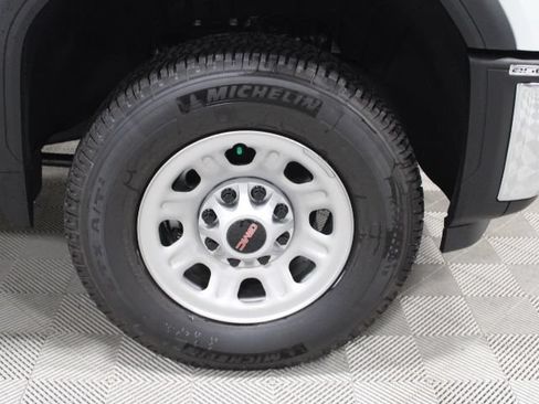 New 2026 GMC Sierra 2500 Pro w/ 1SA Pro Safety Plus Package AWD/4WD image 43