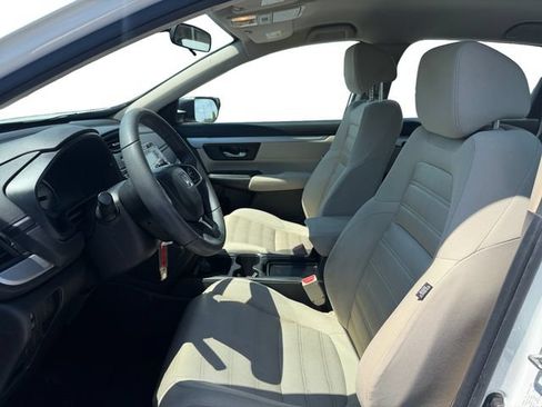 Used 2018 Honda CR-V LX image 10