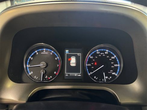Used 2016 Toyota RAV4 XLE image 16