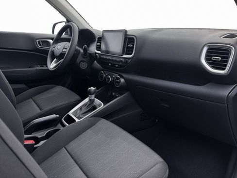 New 2026 Hyundai Venue SE FWD image 18