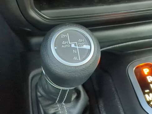 Used 2025 Jeep Wrangler Unlimited Sahara AWD/4WD image 61