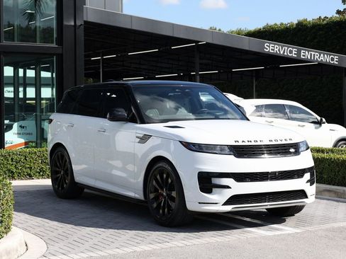Used 2024 Land Rover Range Rover Sport Dynamic SE image 2