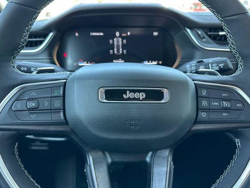 New 2025 Jeep Grand Cherokee Limited image 20