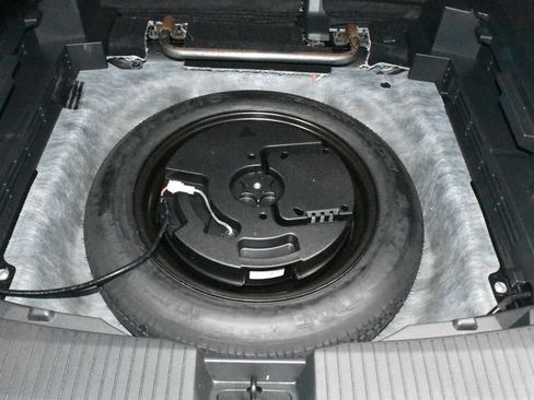 Certified 2023 Nissan Rogue SV w/ SV Premium Package FWD image 32