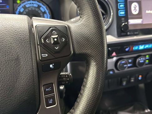 Used 2019 Toyota Tacoma TRD Off-Road AWD/4WD image 21