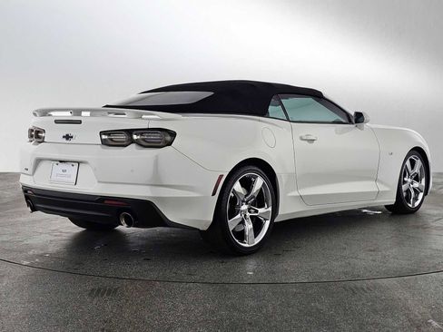 Used 2019 Chevrolet Camaro SS RWD image 3