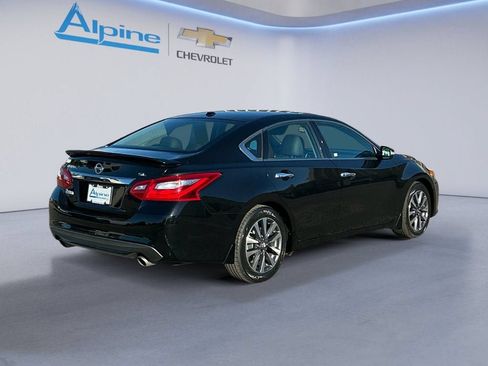 Used 2016 Nissan Altima 2.5 SL w/ 2.5 Technology w/LED Package FWD image 5