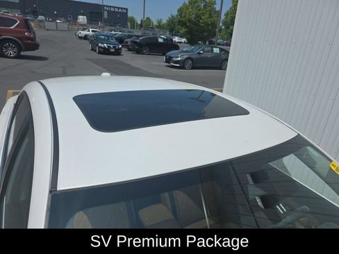 Used 2023 Nissan Sentra SV w/ SV Premium Package FWD image 7