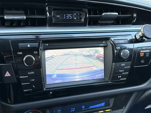 Used 2014 Toyota Corolla L image 21