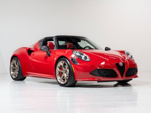 Used 2018 Alfa Romeo 4C Spider image 3