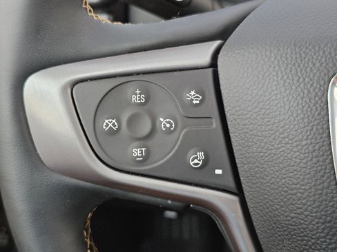 Used 2024 GMC Terrain AT4 image 20