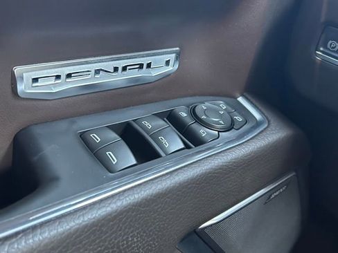 Used 2023 GMC Sierra 1500 Denali w/ Technology Package image 19