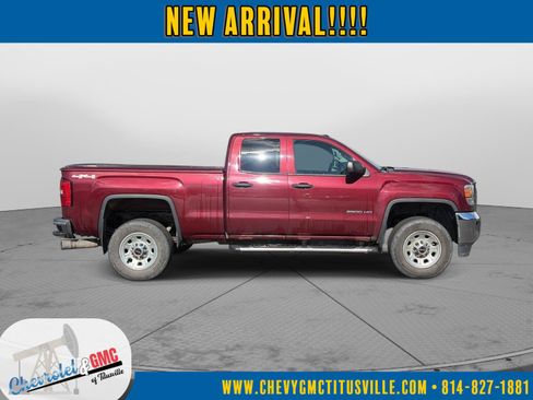 Used 2015 GMC Sierra 2500 4x4 Double Cab w/ Sierra Convenience Package image 3