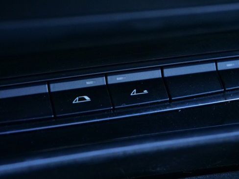 Used 2014 BMW Z4 sDrive28i image 16