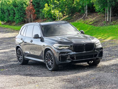 Used 2022 BMW X5 sDrive40i w/ M Sport Package image 12