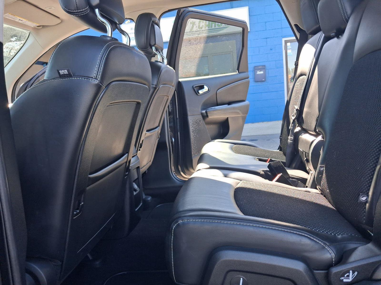 Used 2020 Dodge Journey Crossroad FWD image 8