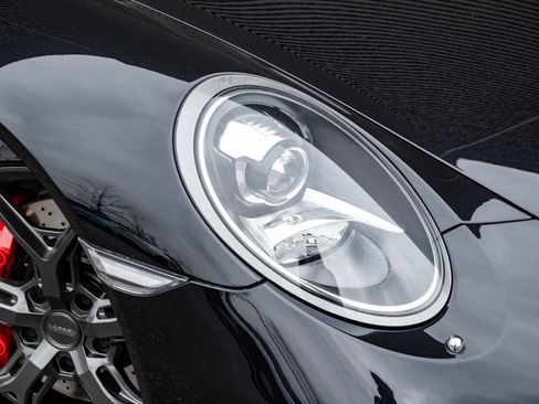 Used 2016 Porsche 911 Turbo image 29