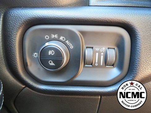 Used 2026 RAM 2500 Laramie AWD/4WD image 42