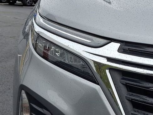 Used 2024 Chevrolet Equinox LT image 11