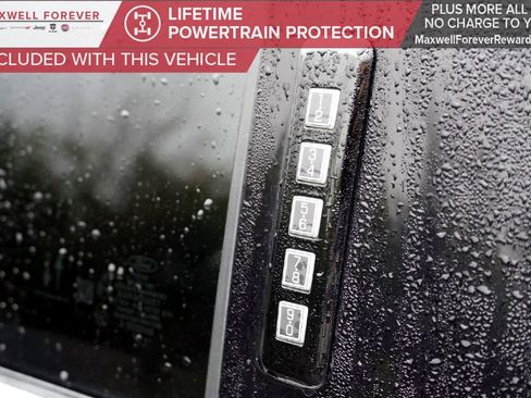 Used 2024 Ford F150 Lariat w/ FX4 Off-Road Package image 12