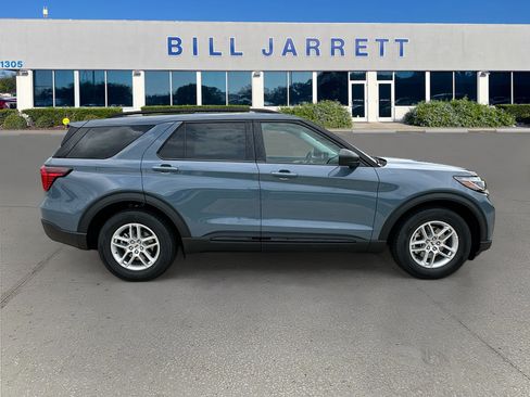 New 2026 Ford Explorer Active w/ Active Comfort Package RWD image 3
