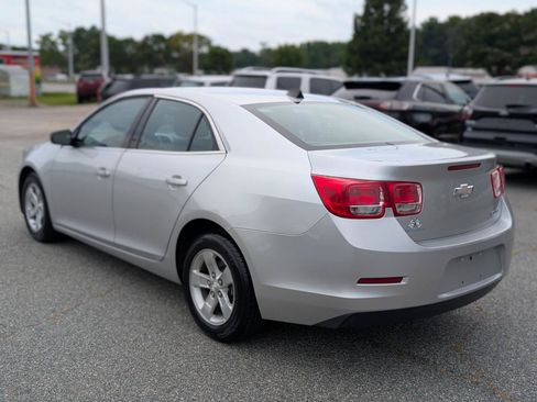 Used 2013 Chevrolet Malibu LS FWD image 3