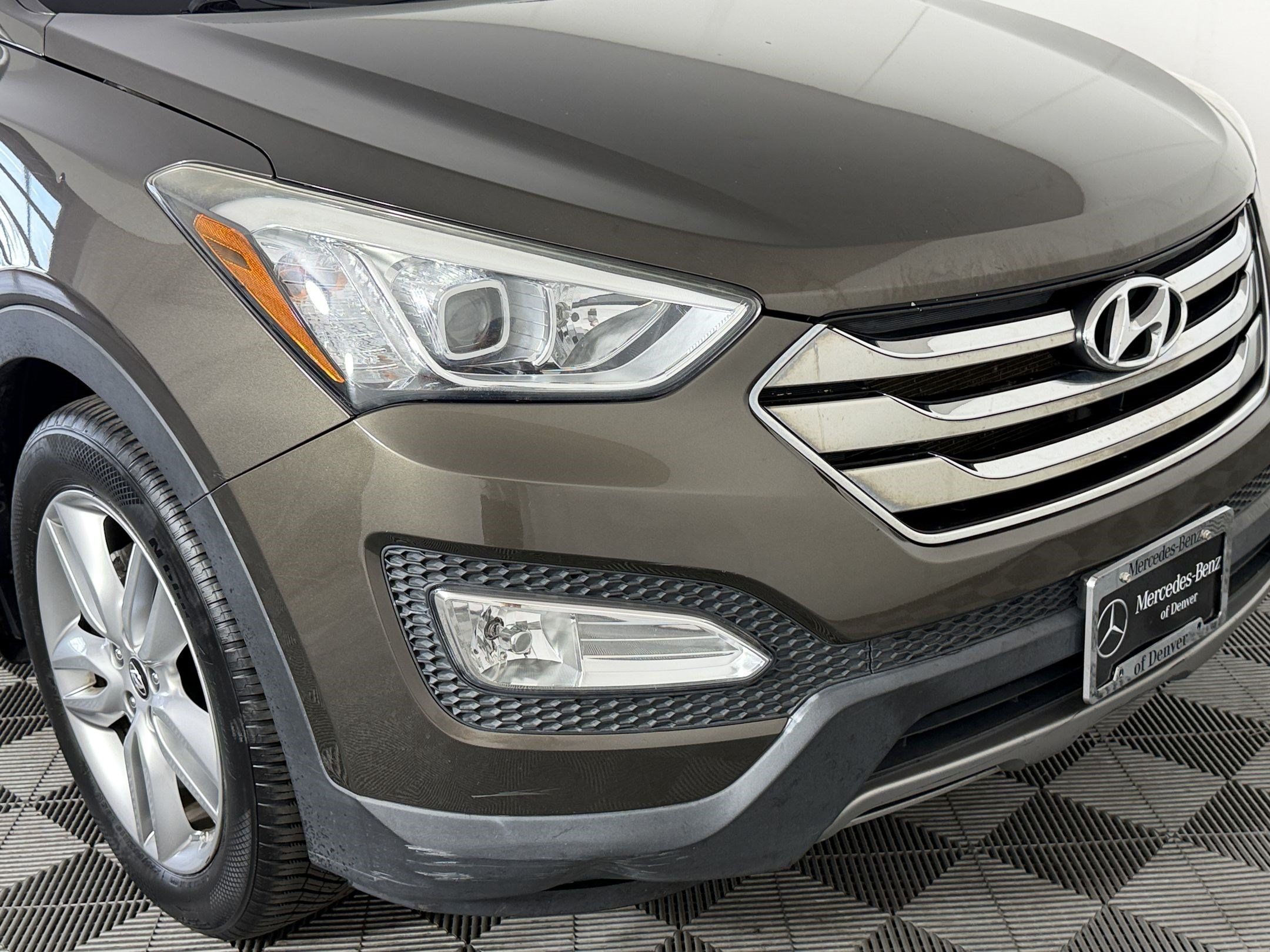 Used 2014 Hyundai Santa Fe Sport 2.0T w/ Navigation Package 06 AWD/4WD image 12