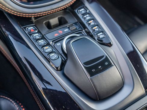 Used 2022 Aston Martin DBX image 29