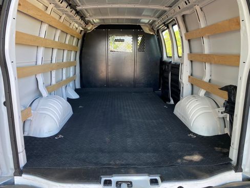 Used 2025 Chevrolet Express 2500 w/ Driver Convenience Package RWD image 11